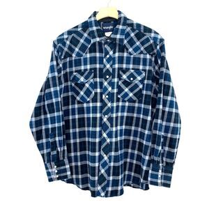 Wrangler Blue Plaid Casual Button Down Shirt
